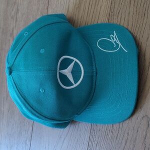 Petronas Mercedes AMG hat